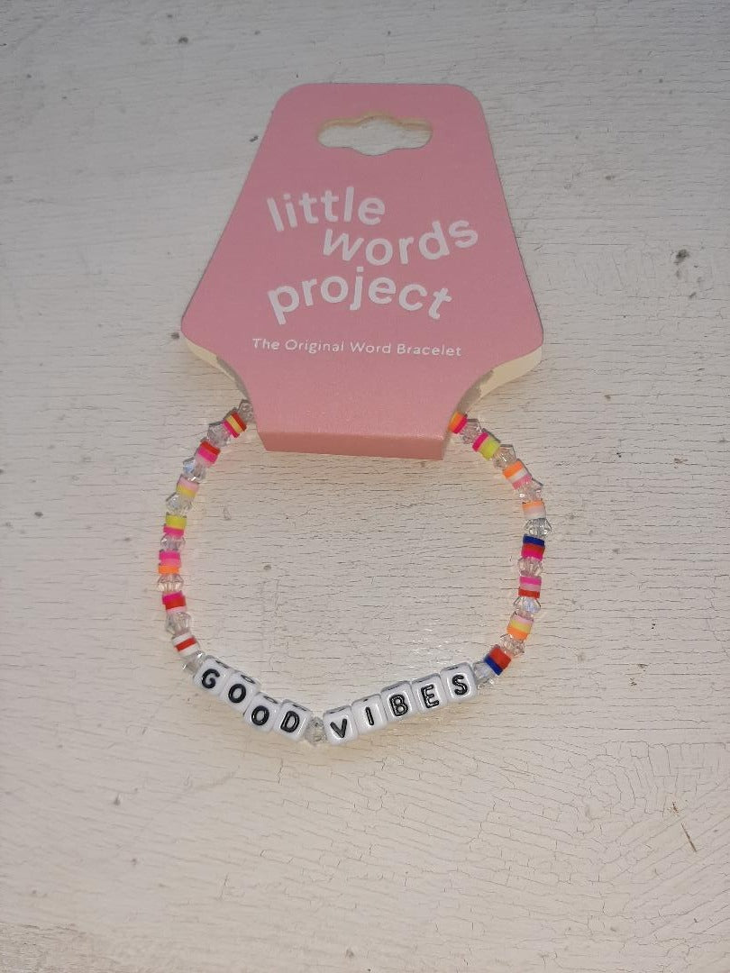 Bead bracelet word ideas Pt 1 | Pony bead bracelets, Cute friendship  bracelets, Beaded bracelets diy